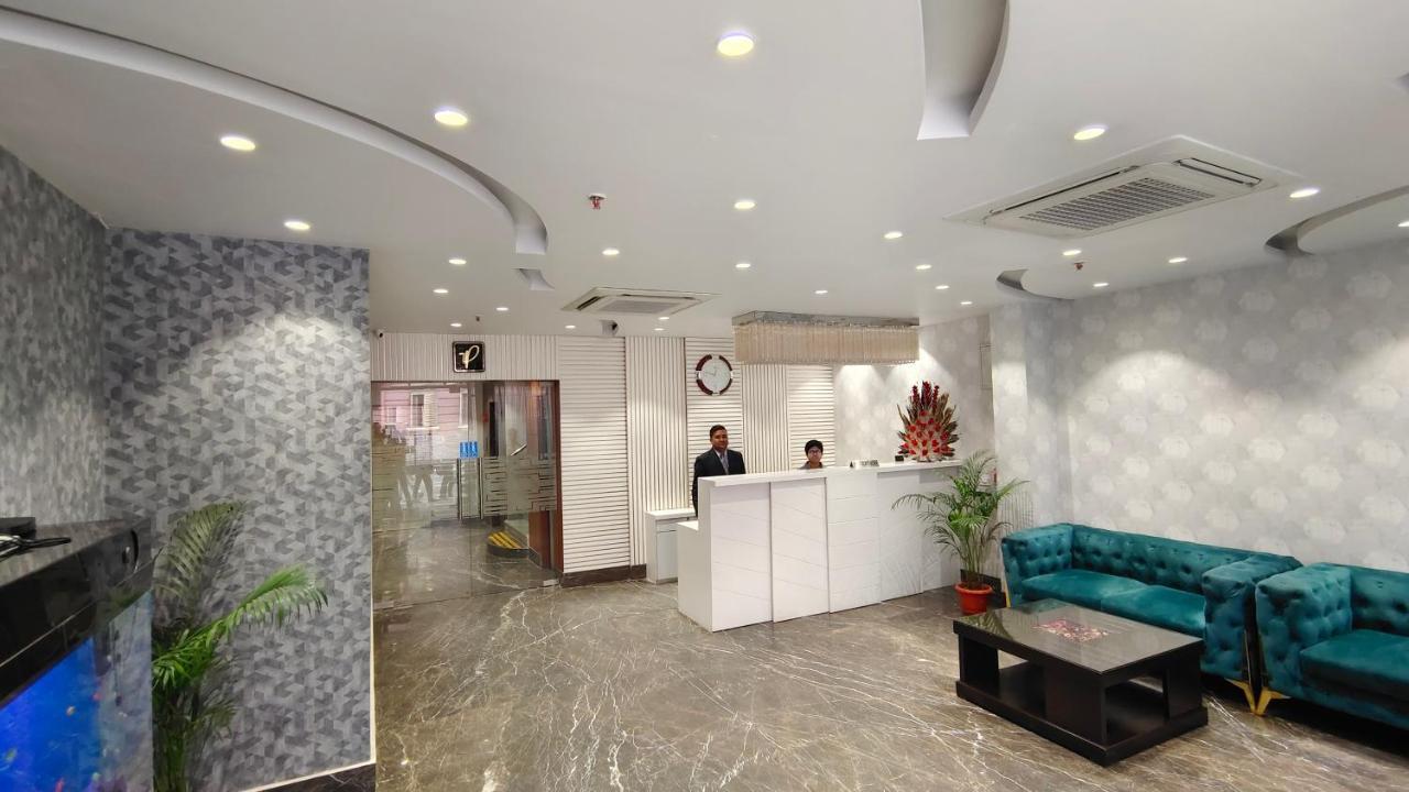 The Panash - Hotel & Banquet Колката Екстериор снимка